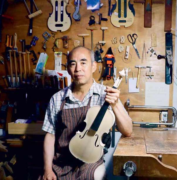 Master Violin Maker Xian Baokang